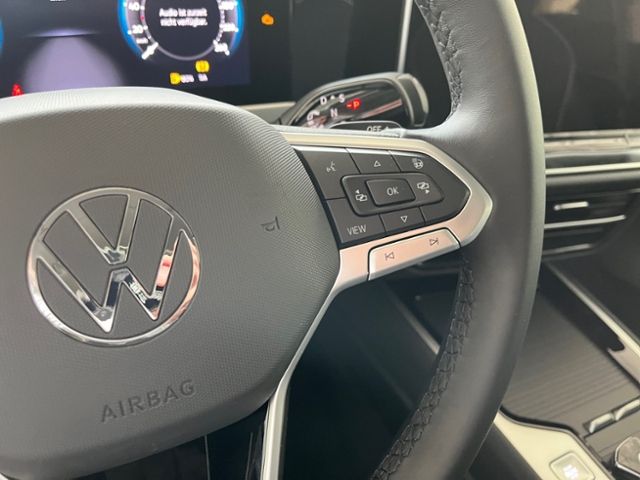 Fahrzeugabbildung Volkswagen Passat 2.0 TDI DSG  Elegance NAVI AHK GJR El.HEC