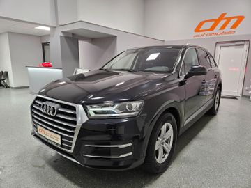 Audi Q7 - 1