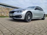 BMW 330i xDrive HuD,Keyless,Navi Prof,19 Zoll - BMW 330 in Mannheim