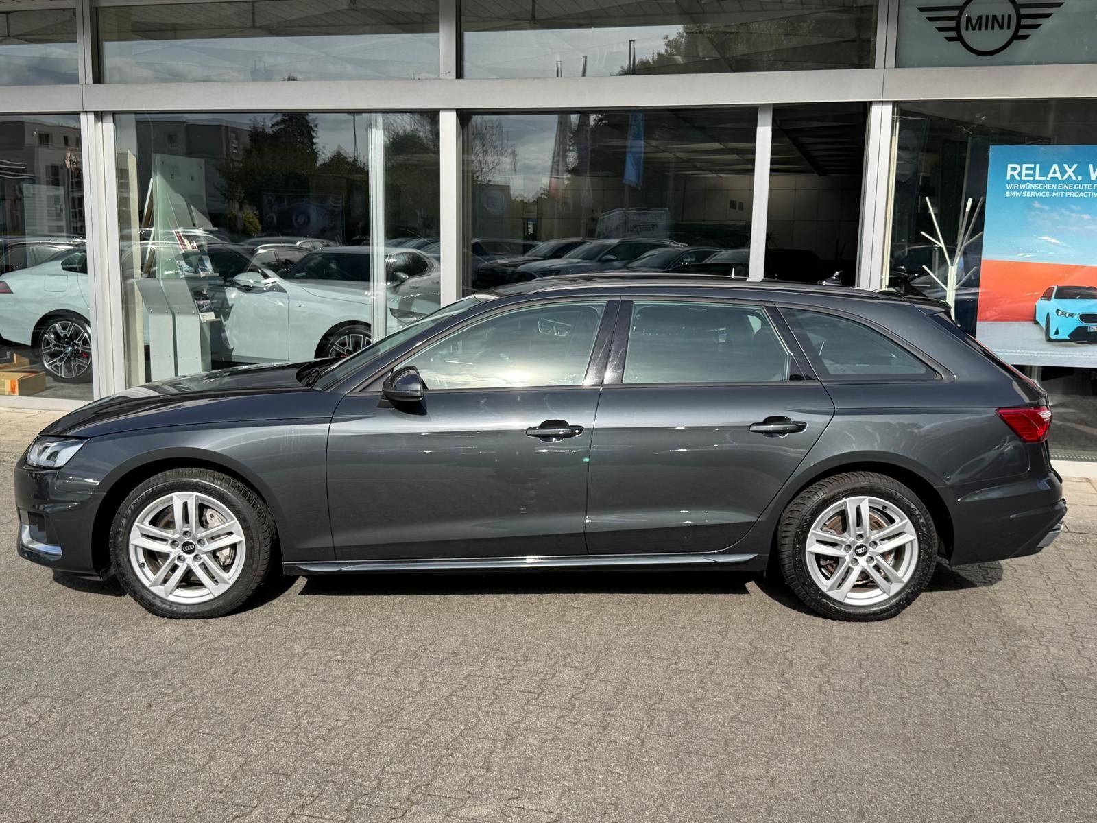 Fahrzeugabbildung Audi A4 Av 40 TFSI S-Tr Advanc LED+NAVI+SHZ+TEMP+17"