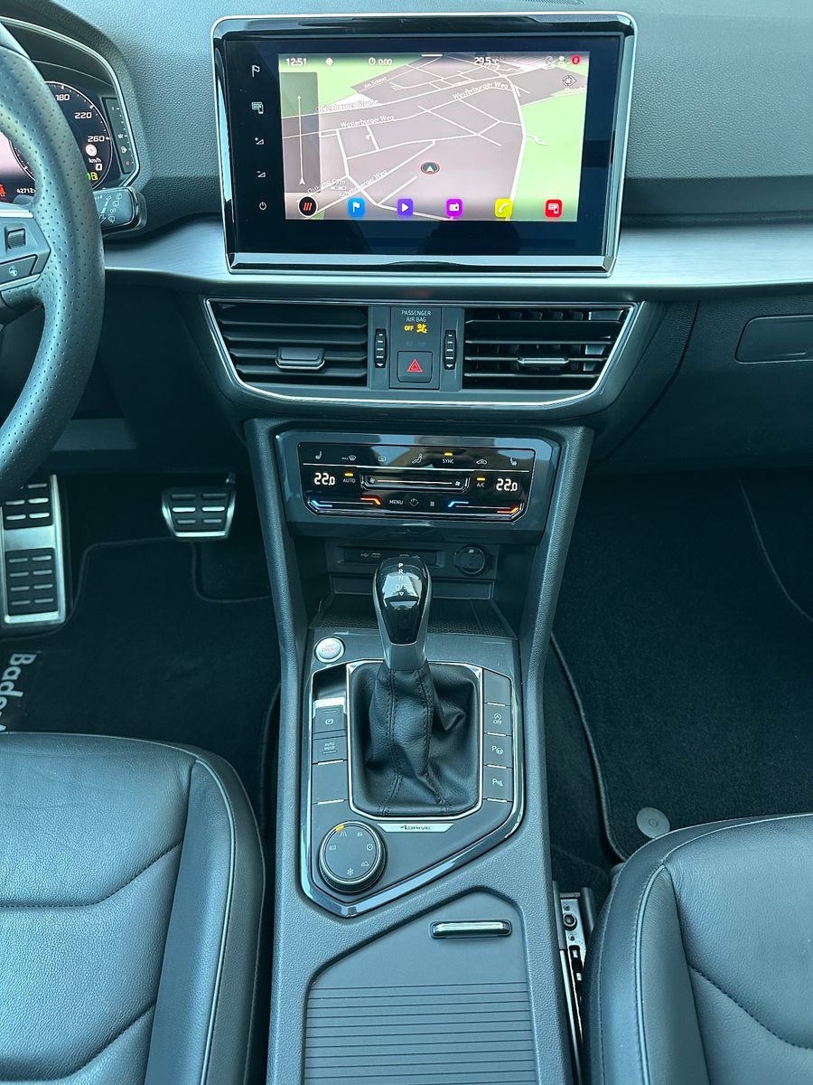 Fahrzeugabbildung SEAT Tarraco FR 4Drive 7-Sitzer NAV+LED+KAM+AHK+PANO
