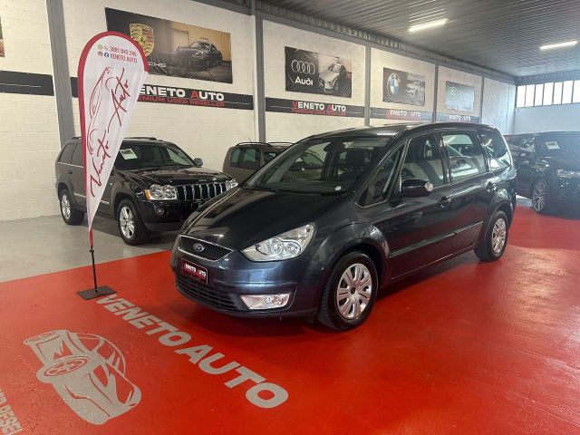 Ford Galaxy 2.0 TDCi 140 CV Ghia DPF