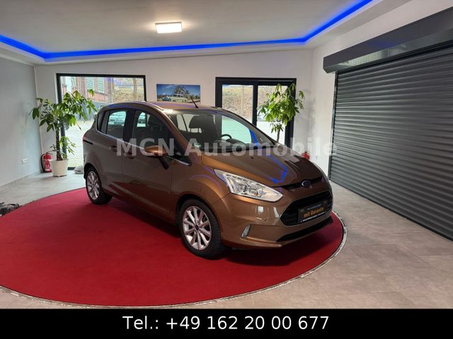 Ford B-Max Titanium Wenig Km/AHK/ PDC Vorn+Hinten