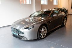 Fahrzeugabbildung Aston Martin V8 Vantage S *MWST. / 2. HAND / SCHECKHEFT*