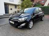 Hyundai i20 1.2 Trend - Hyundai i20: Schiebedach