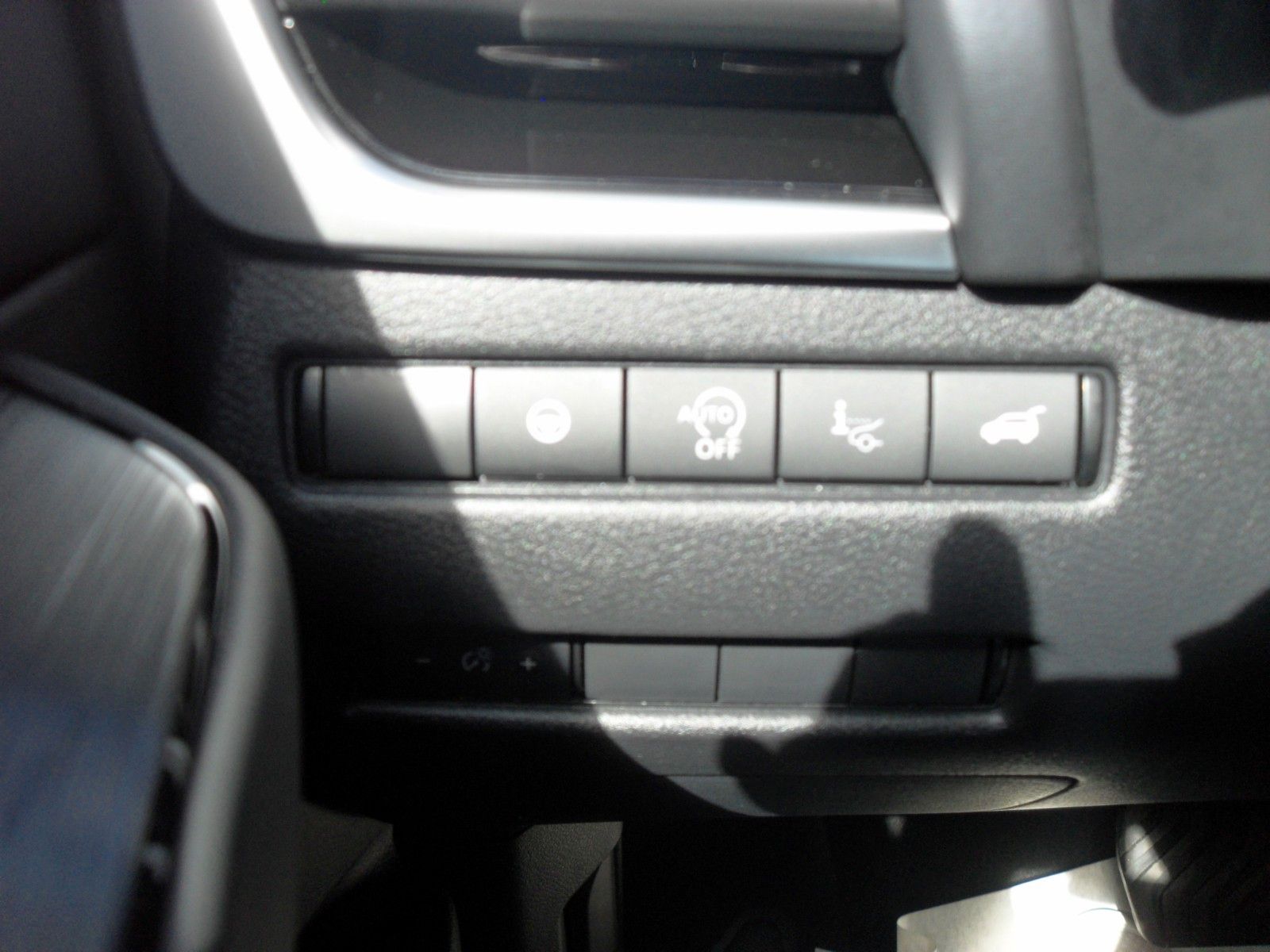 Fahrzeugabbildung Nissan Qashqai 1,3  Tekna | HeadUp | Teilleder | 360°