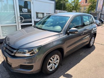 Volkswagen Tiguan - 4