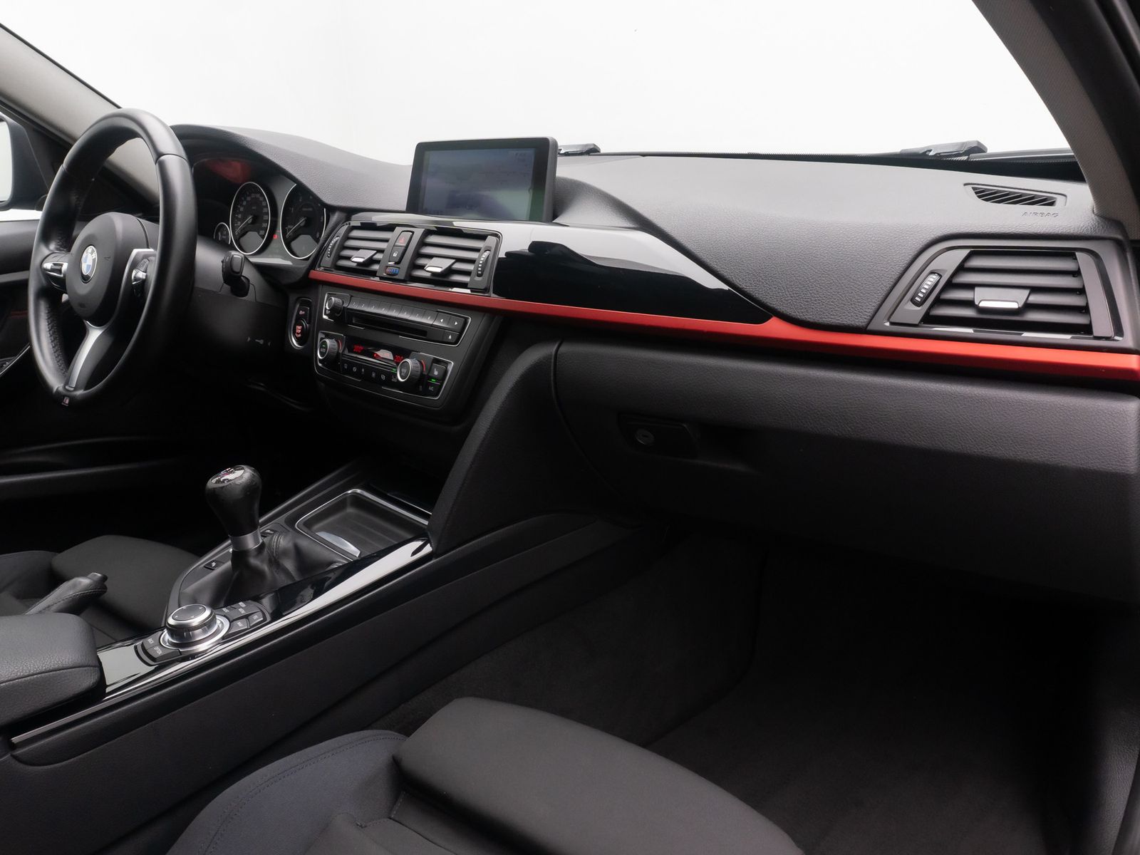Fahrzeugabbildung BMW 320d Sport Line PDC Bi-Xenon HiFi NaviPro Lordos