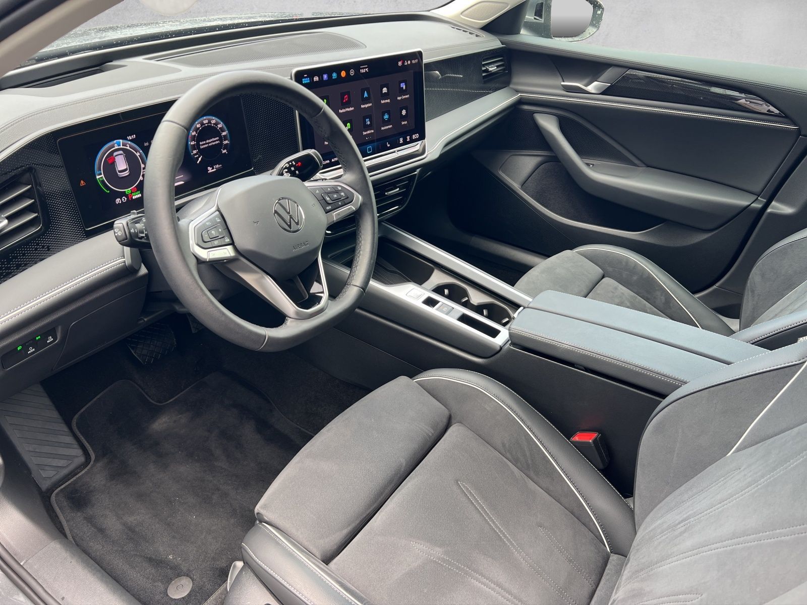 Passat Variant Business 1.5 TSI eHybrid DSG AHK