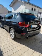 BMW X1 sDrive18i Sport Line Sport Line - BMW X-Reihe von privat