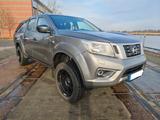 Nissan Navara NP300 Pickup D231  - graue Nissan Navara