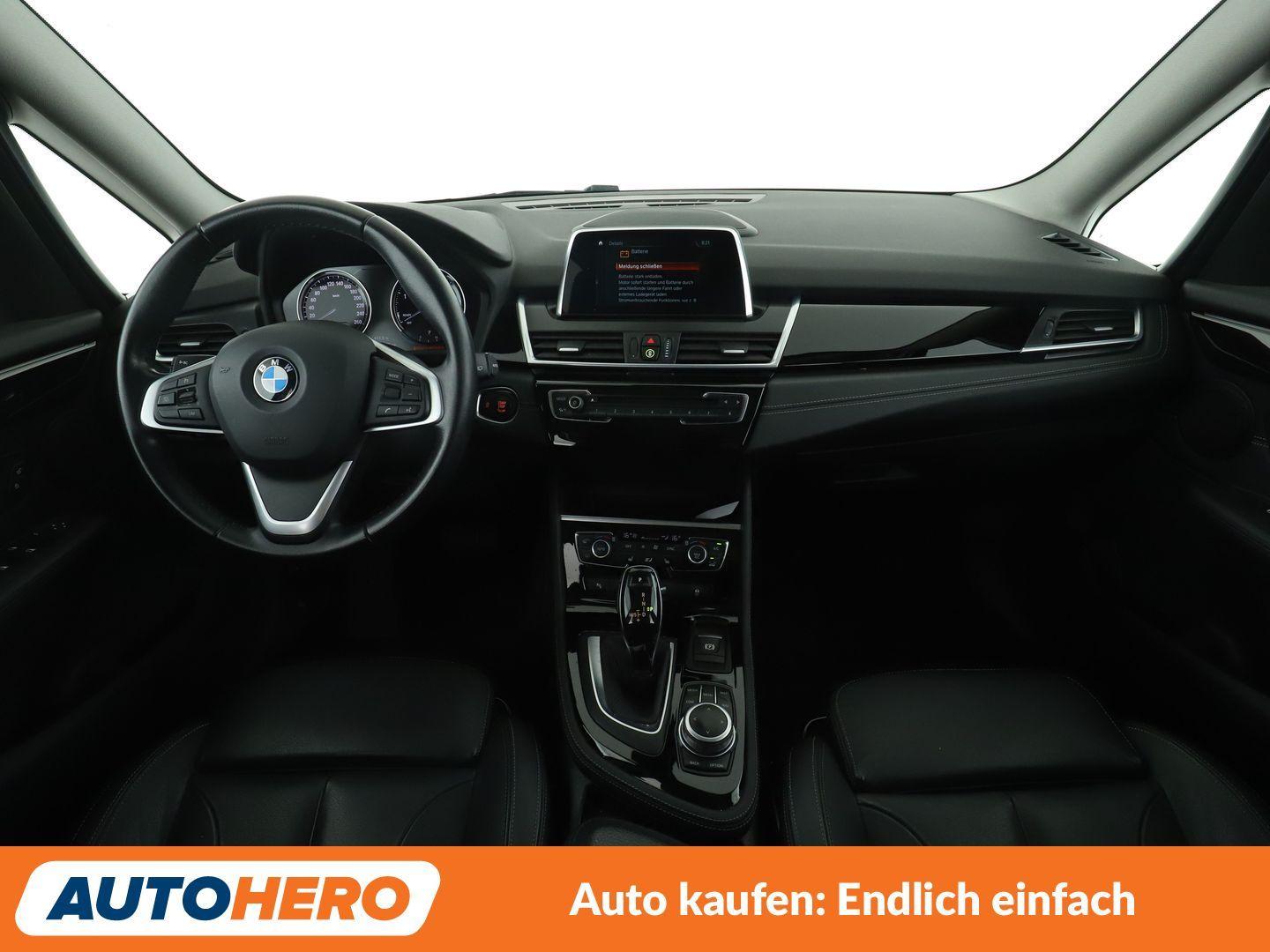 BMW 2er 220d Gran Tourer Sport Line Aut.*NAVI*LED*