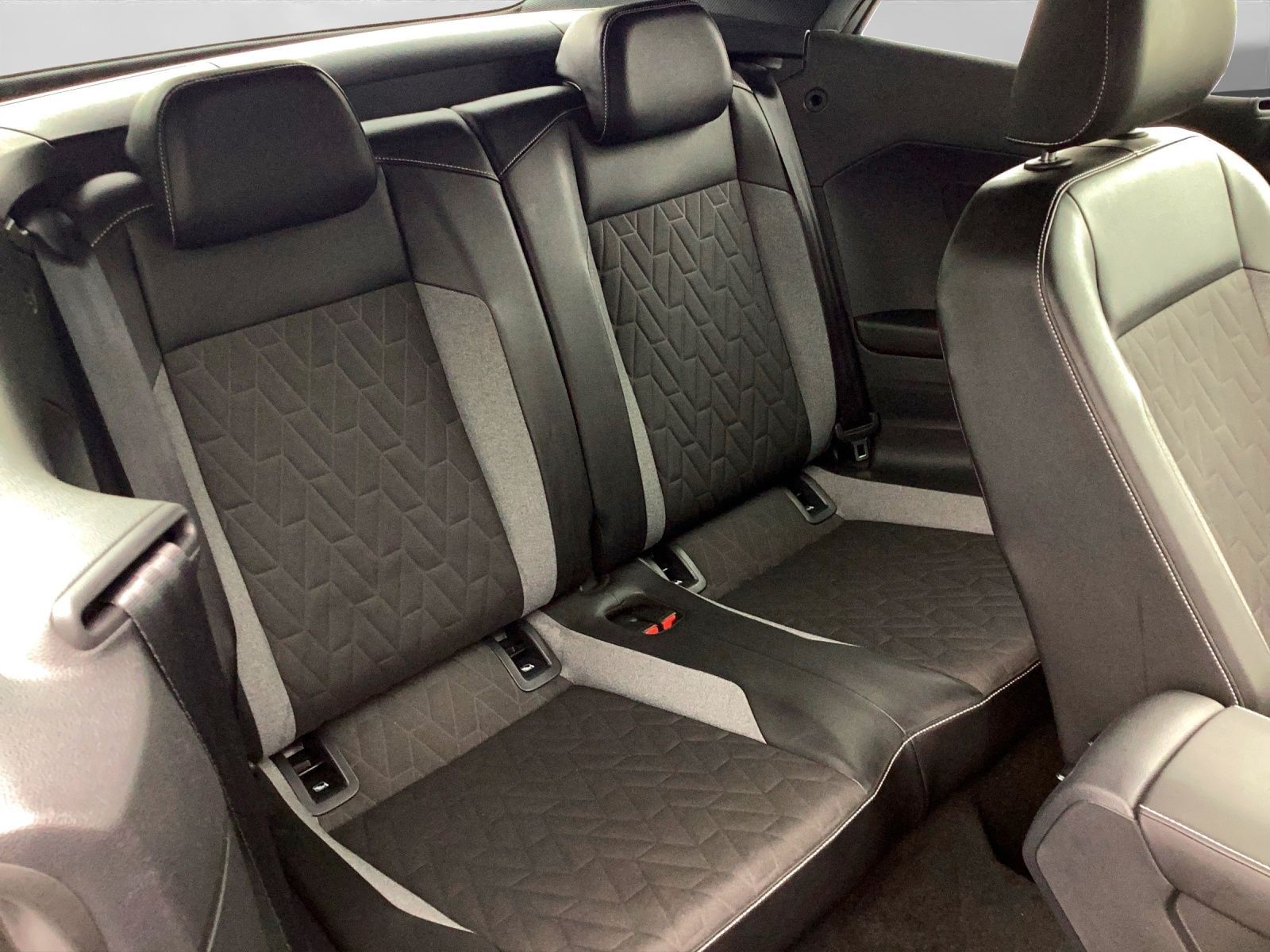 Volkswagen T-Roc - Bild 5