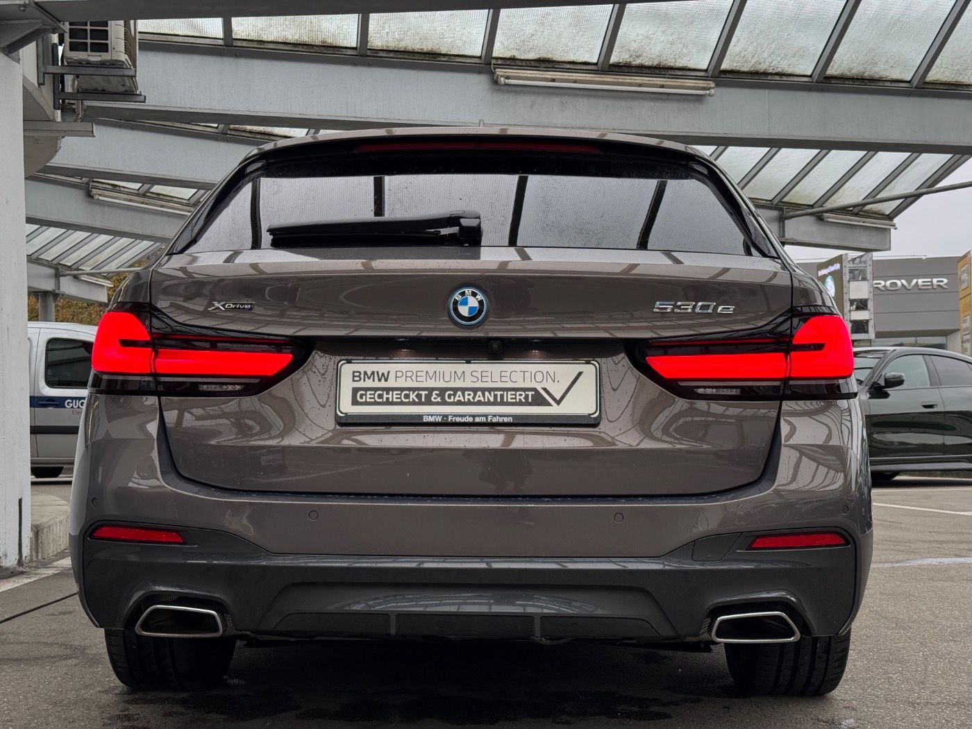 Fahrzeugabbildung BMW 530e xDrive Touring M-Sport 2 JAHRE GARANTIE