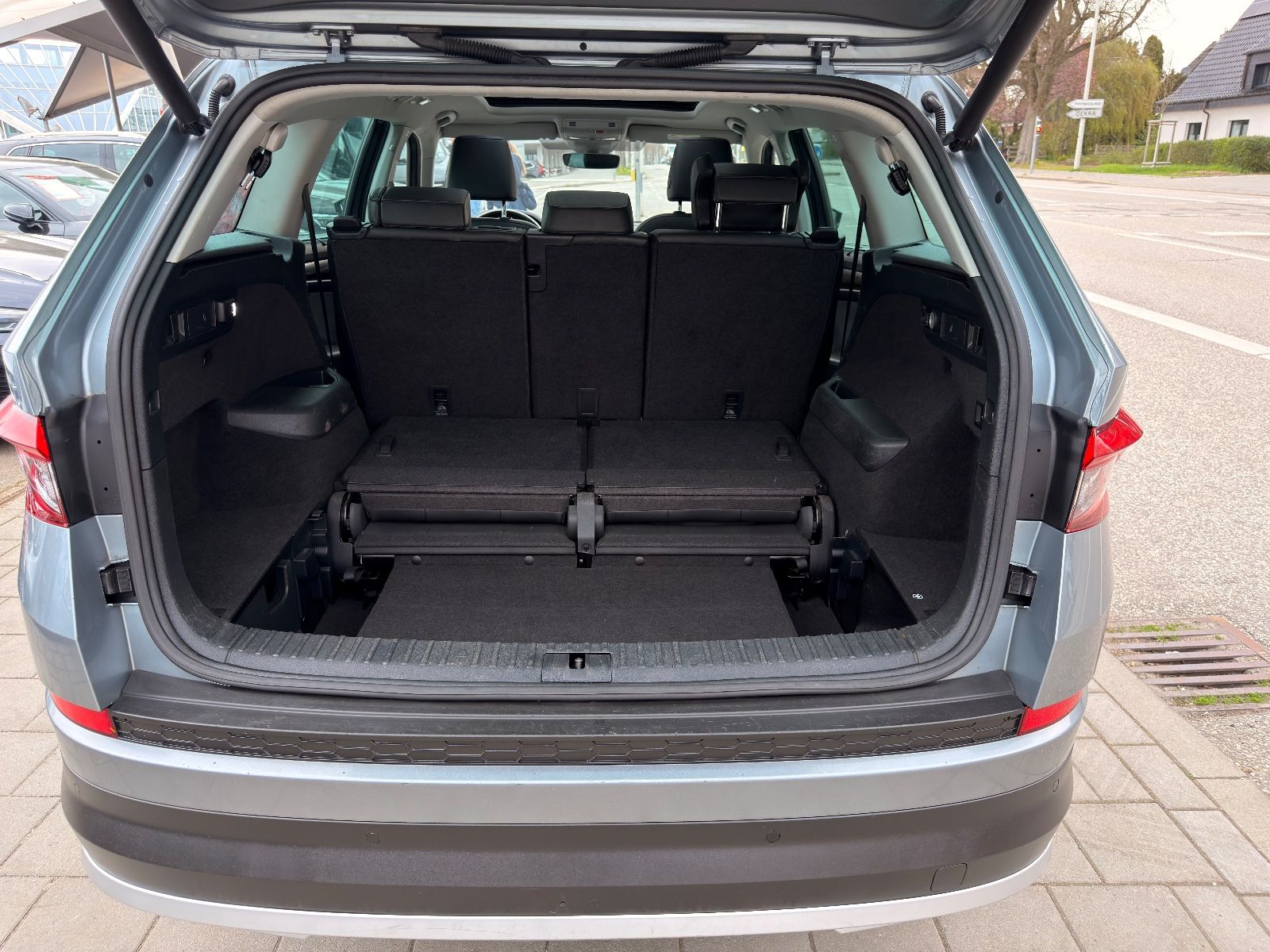 Kodiaq Scout 4×4 *Pano*LED*Leder*360°*7-Sitzer*