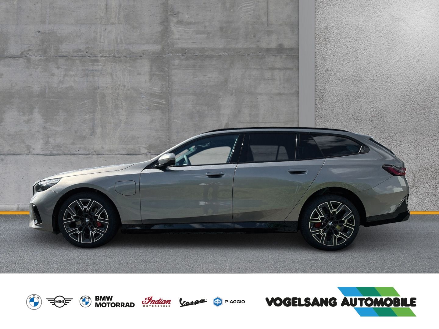 Fahrzeugabbildung BMW 530 e Touring M Sport Pro Park-Assistent Plus 20