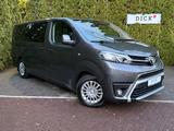 Toyota Proace Verso 2.0d L2 Kombi 8-Sitzer SHZ+DAB+PDC+ - graue Toyota Verso