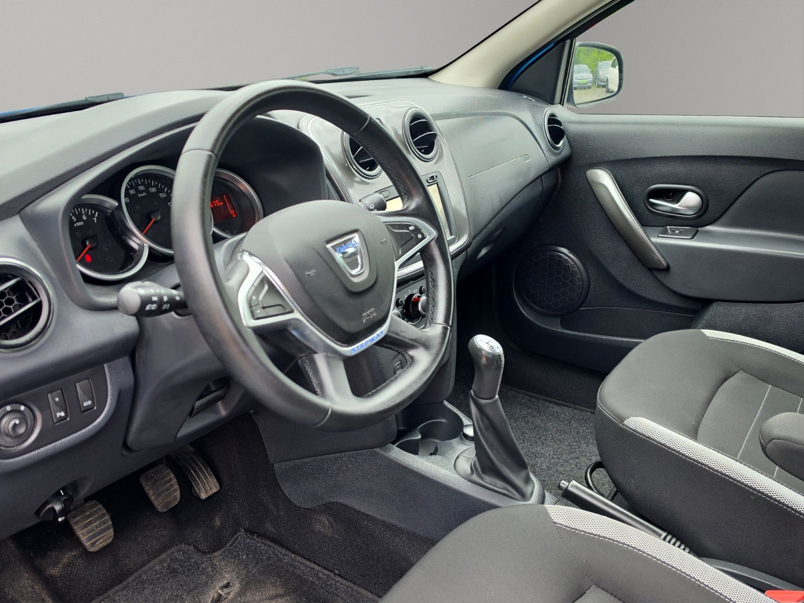 Fahrzeugabbildung Dacia Sandero II Stepway Prestige aus 1.Hand