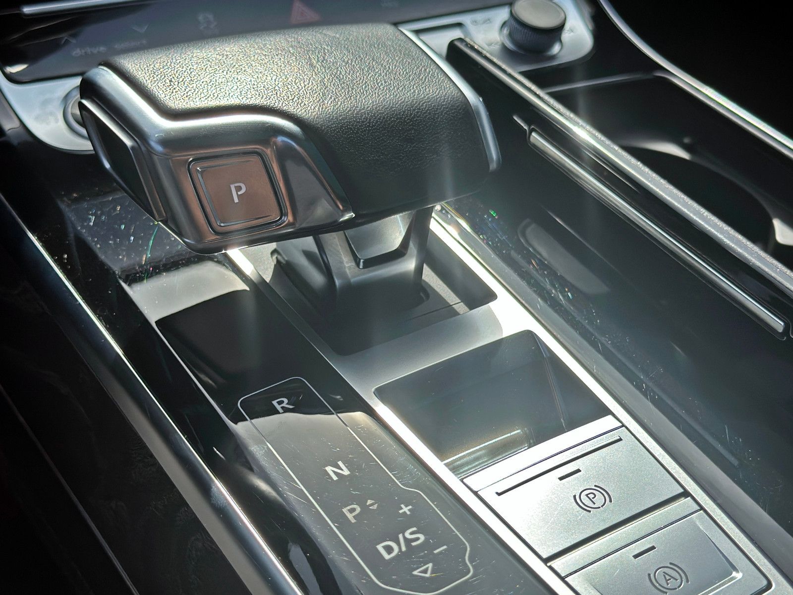 Audi A8 - Bild 17