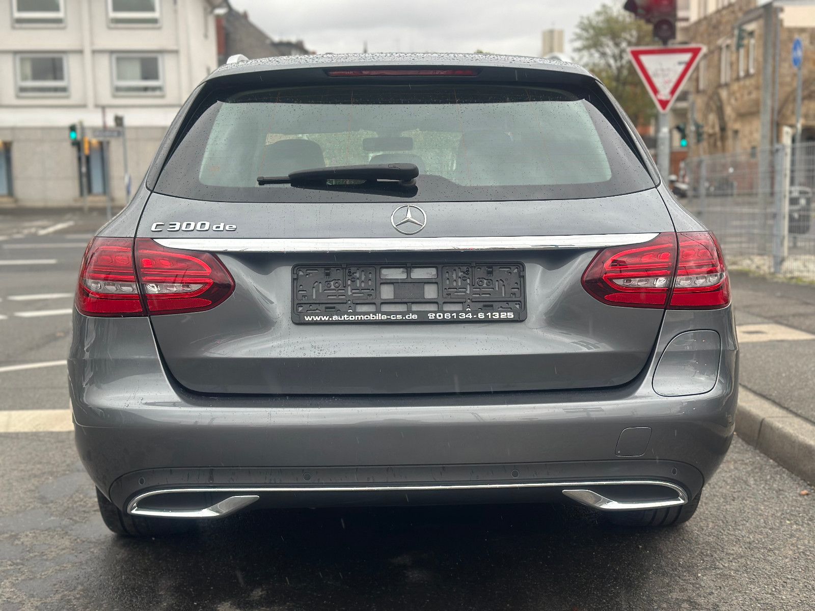 Fahrzeugabbildung Mercedes-Benz C 300 T de AVANTGARDE*1.HAND+AHK+VM.*