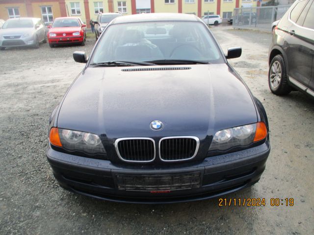 BMW 318i