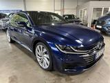 Volkswagen Arteon R-Line 4Motion Memory|Pano|HUD|AHK|Kamera - blaue Volkswagen Arteon