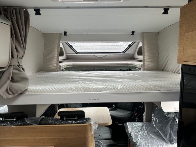 Adria Matrix 60Y 670 SL, combi6E,44 Maxi,Automatik!