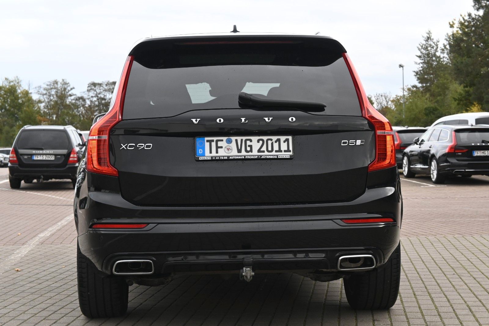 Fahrzeugabbildung Volvo XC90 D5 AWD*R Design*LUFT*PANO*7Si*LED