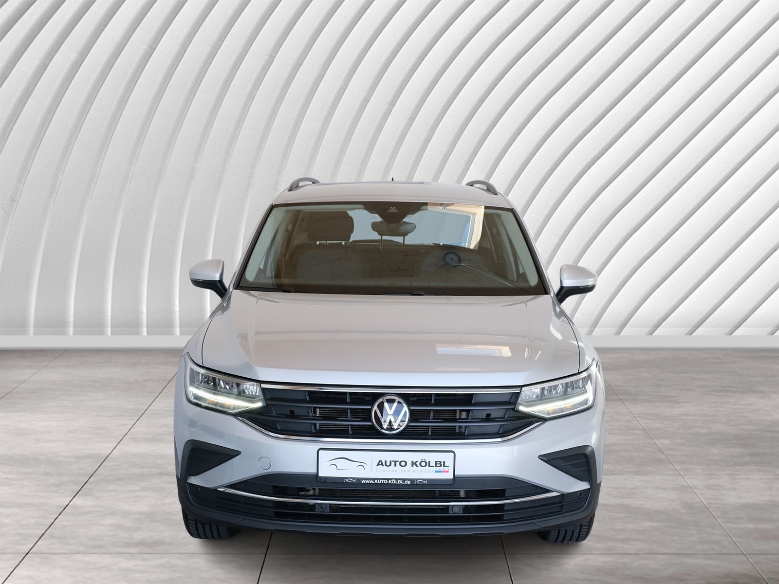 Volkswagen Tiguan Life ACC RFK NAVI LED PDC V+H DAB Klima imagem 2
