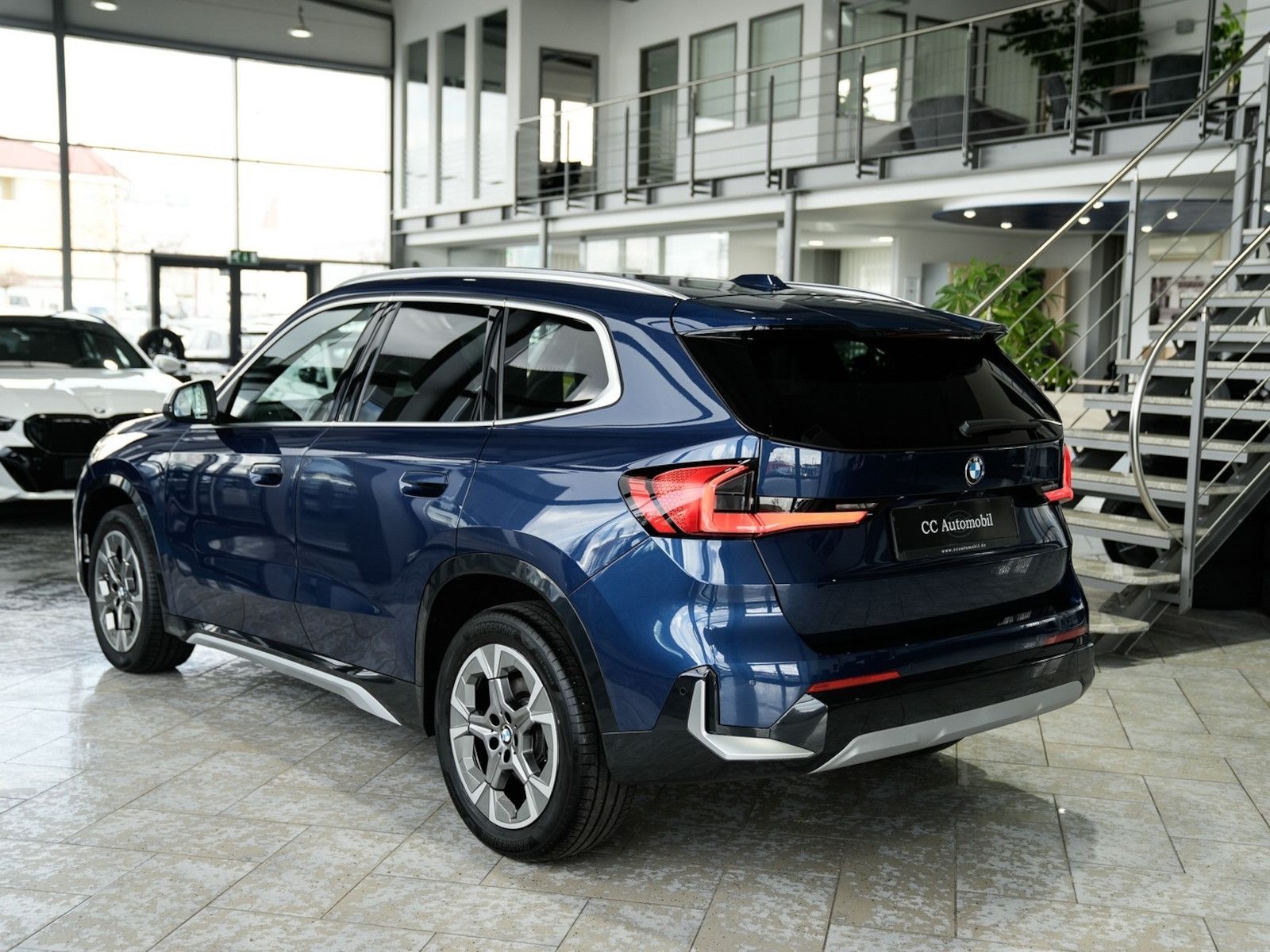 BMW X1 xDrive 20d xLine Komfortzug. LEDER foto 7