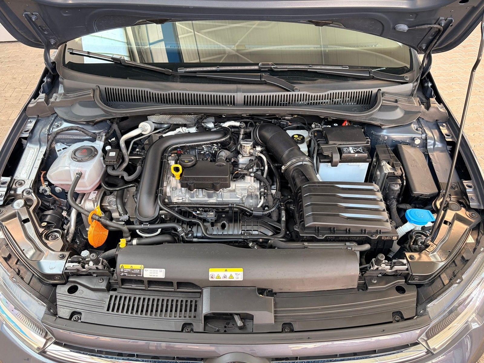 Fahrzeugabbildung Volkswagen Polo Style 1,0 TSI DSG + IQ.Drive + Navi + Klima