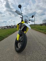 Husqvarna 701 SM - Reifen und Service neu - HUSQVARNA VON 501 BIS 750 CCM