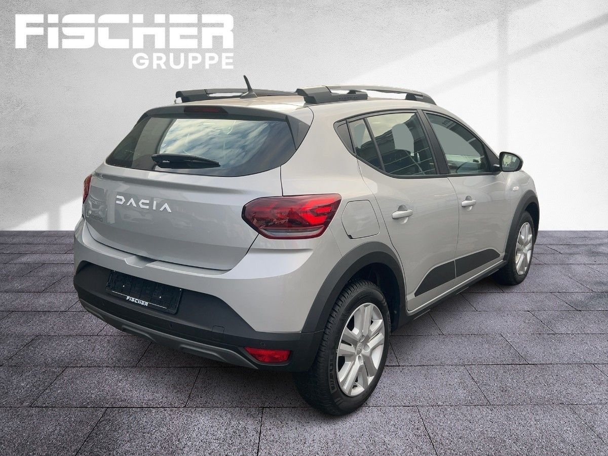 Fahrzeugabbildung Dacia Sandero Stepway Expression TCe 90 CVT Klimaaut.