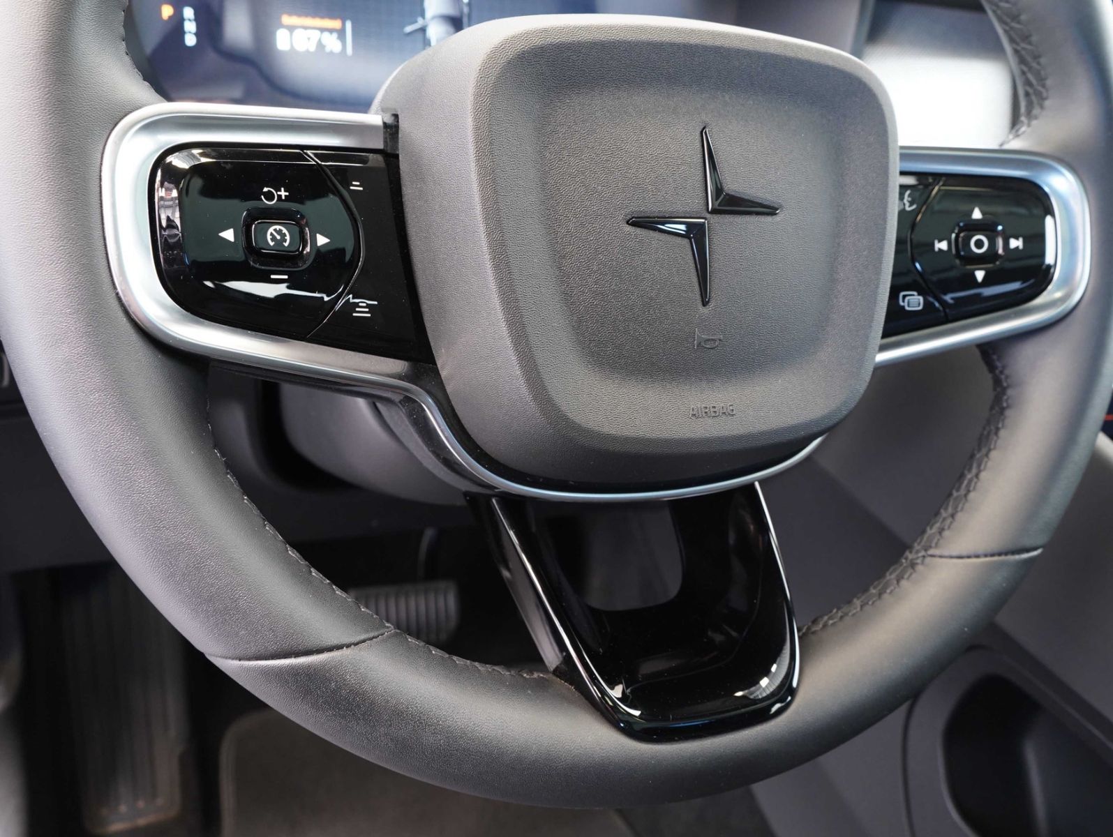 Fahrzeugabbildung Polestar 2 Standard Range Single PILOT-LITE/PLUS-PAKET