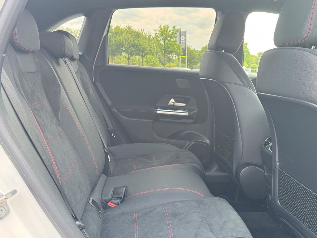 Mercedes-Benz B 200 AMG Premium Standheizung Multibeam