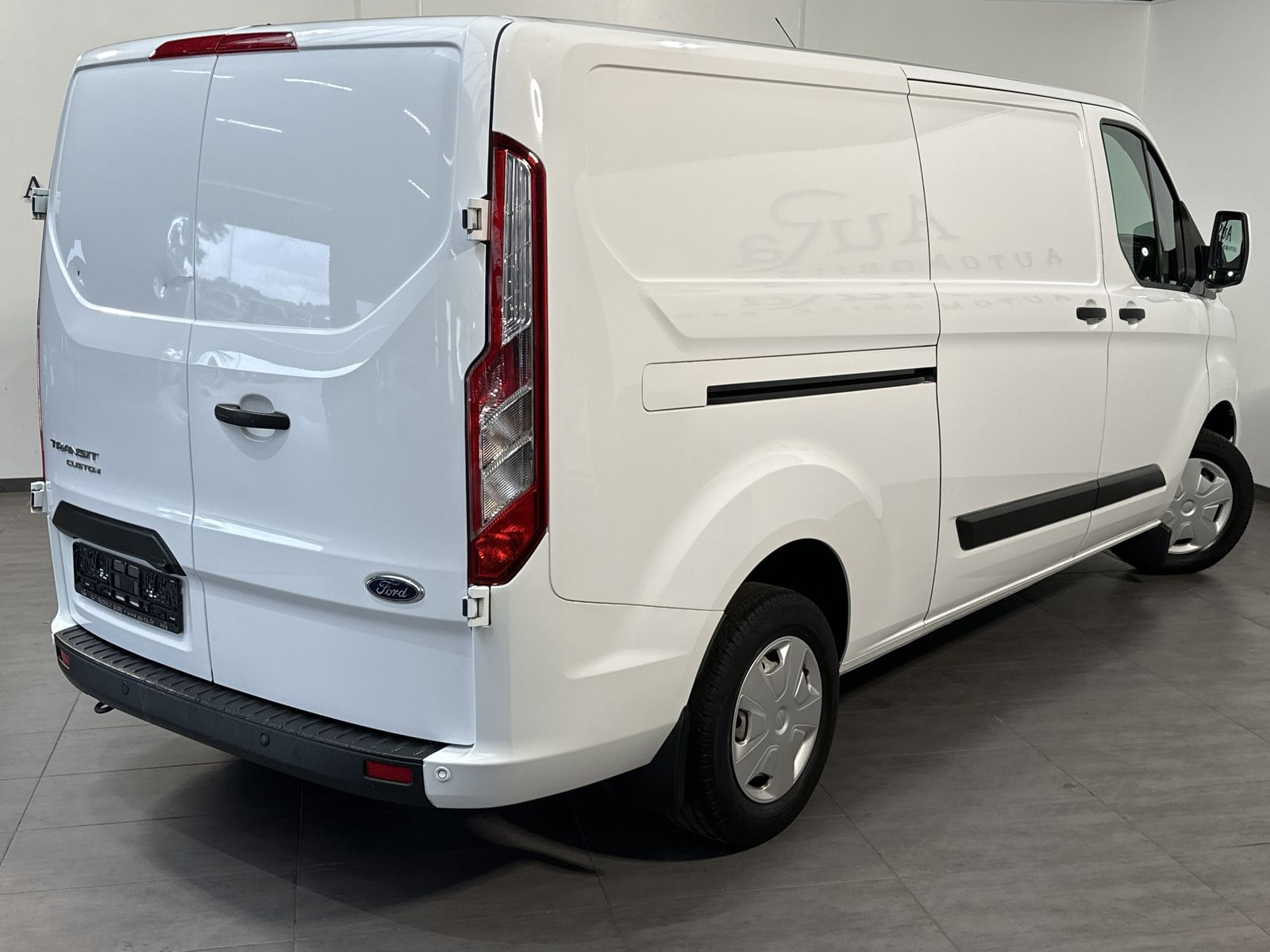 Fahrzeugabbildung Ford Transit Custom 300 L2 2.0 TDCi KLIMA+SHZ+KAMERA+