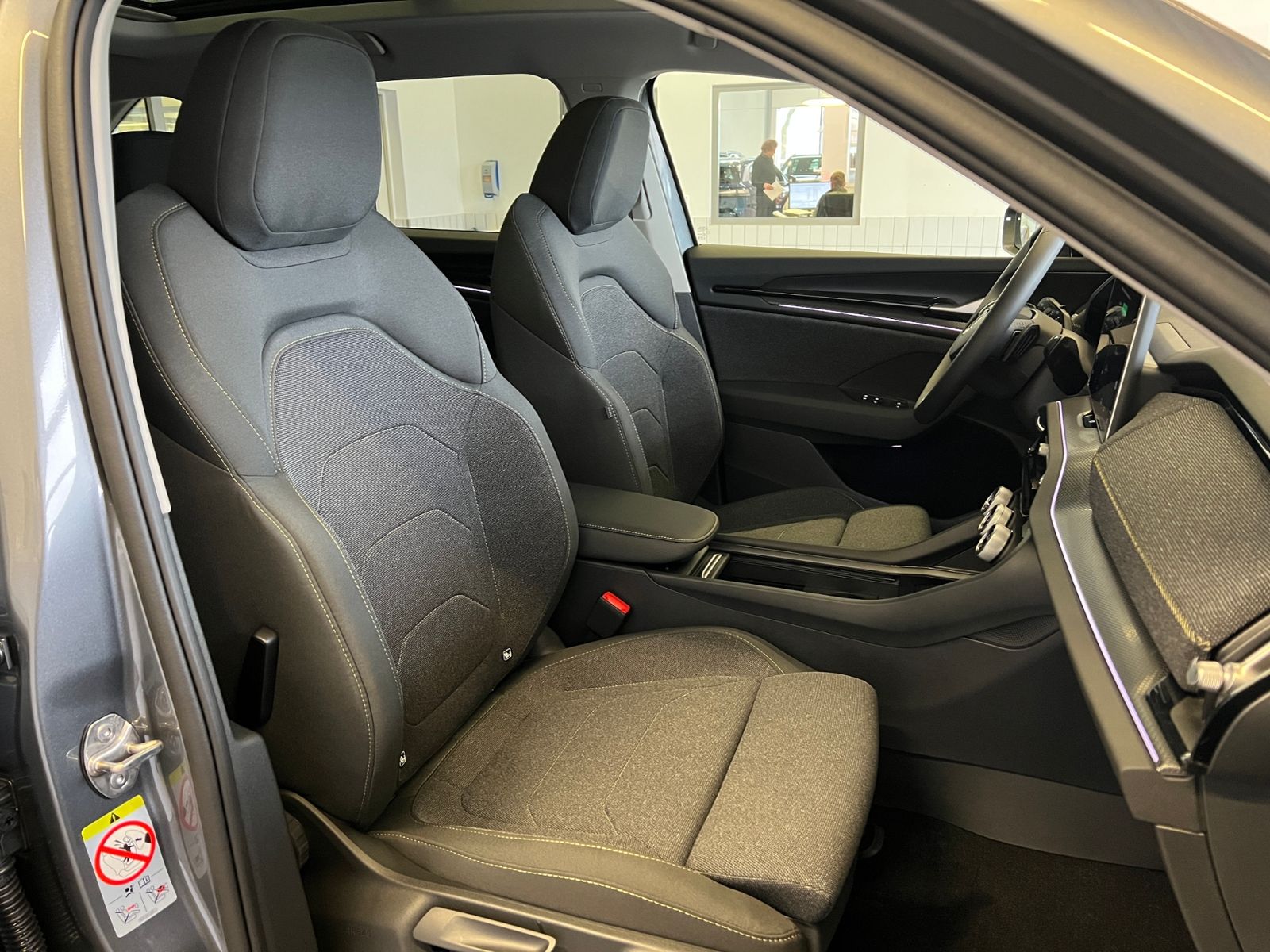 Fahrzeugabbildung SKODA Kodiaq Selection 2.0 TDI DSG 4x4 *AHK, 7 Sitze,