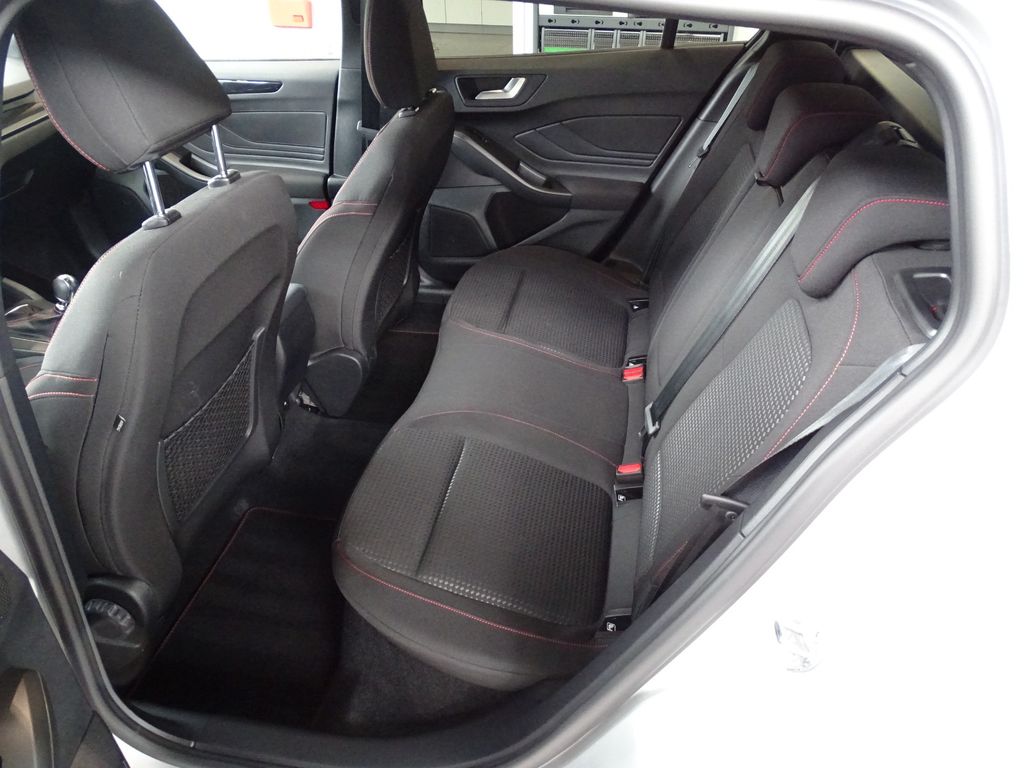 Ford Focus Turnier 1.0 EcoBoost ST-Line X *Park*Pano*