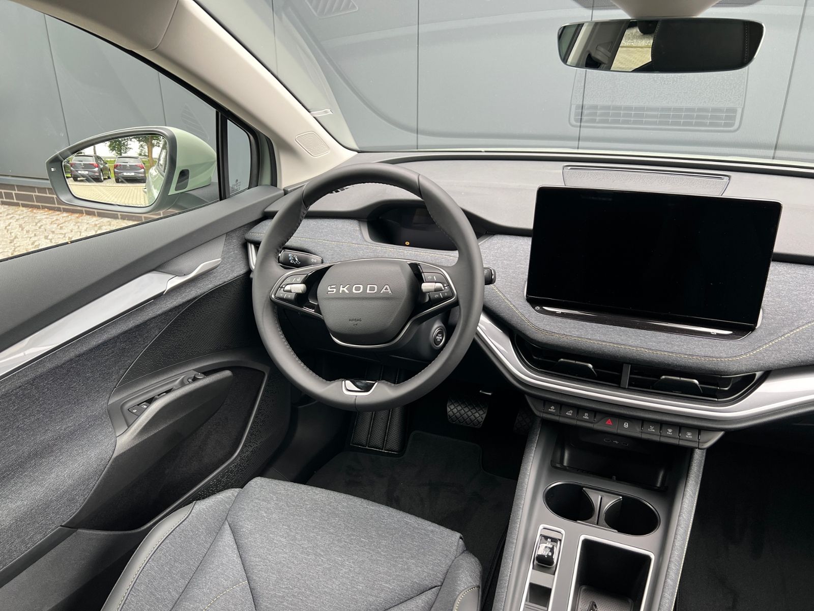 Fahrzeugabbildung SKODA Elroq 60 *AHK, Navi, KESSY*
