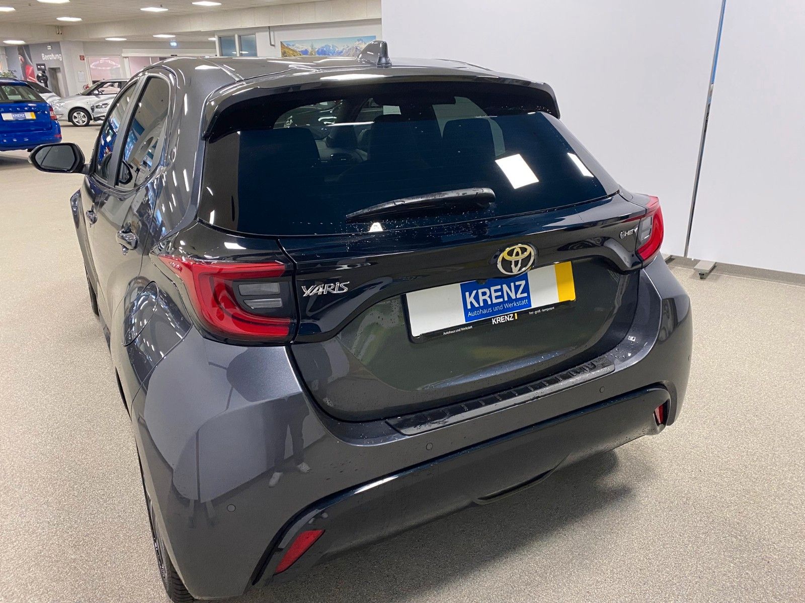 Fahrzeugabbildung Toyota Yaris Hybrid Style+KAMERA+SHZ+PDC