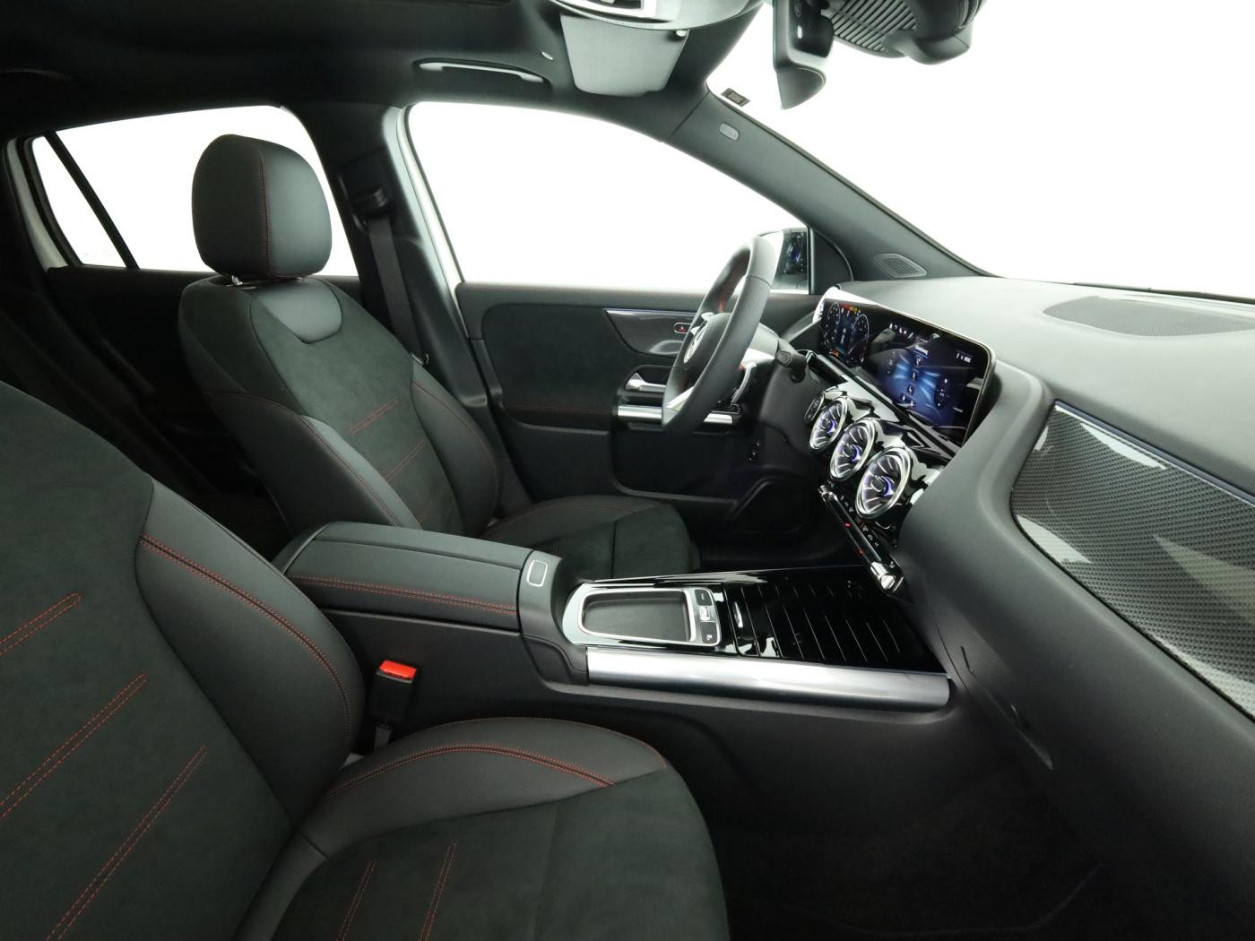 Mercedes-Benz GLA *AMG*RückKamera*Panodach*Keyless*WinterP, миниатюра 17