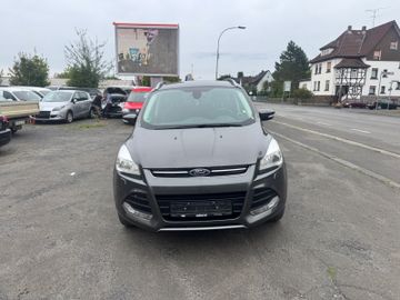 Ford Kuga - 1