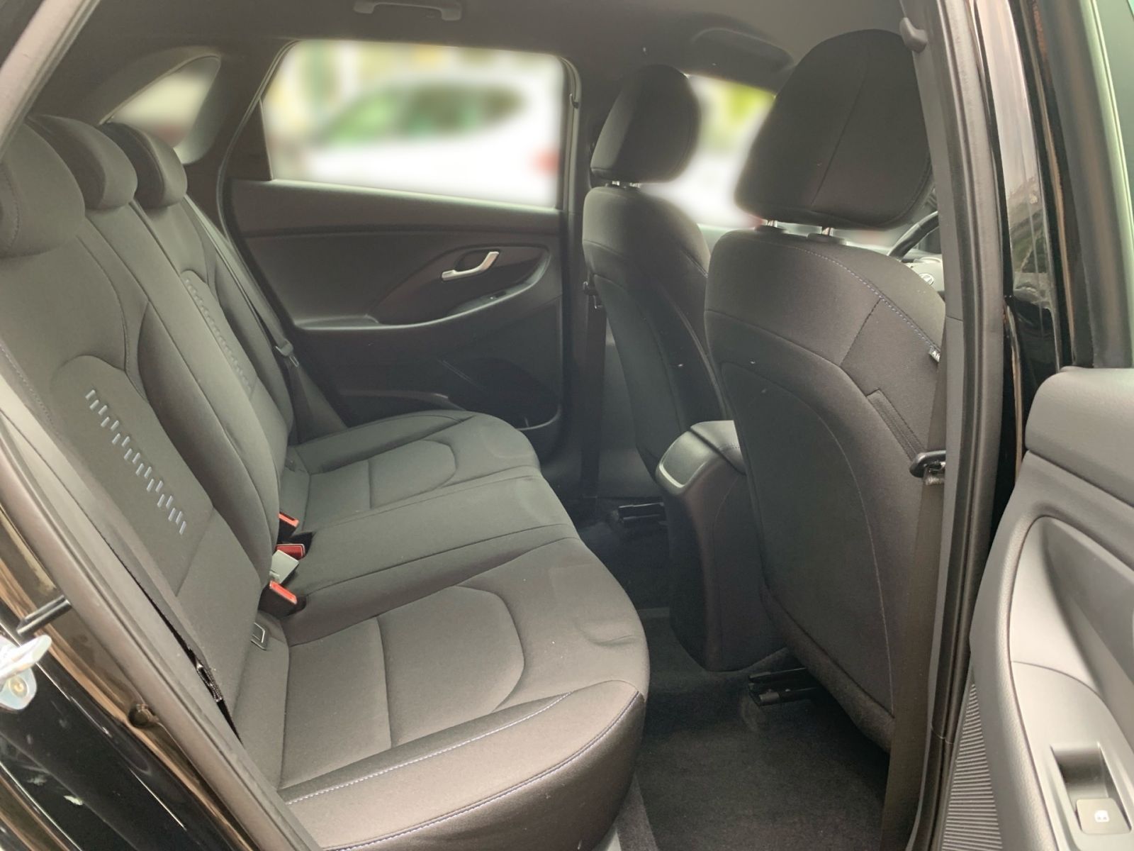 Fahrzeugabbildung Hyundai i30 1.0 T-GDI Passion Kamera 8x bereift