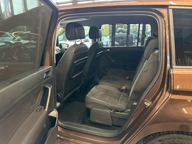 Volkswagen Touran*7-Sitzer*MASSAGE*ACC*AHK*NAV*STHZ*