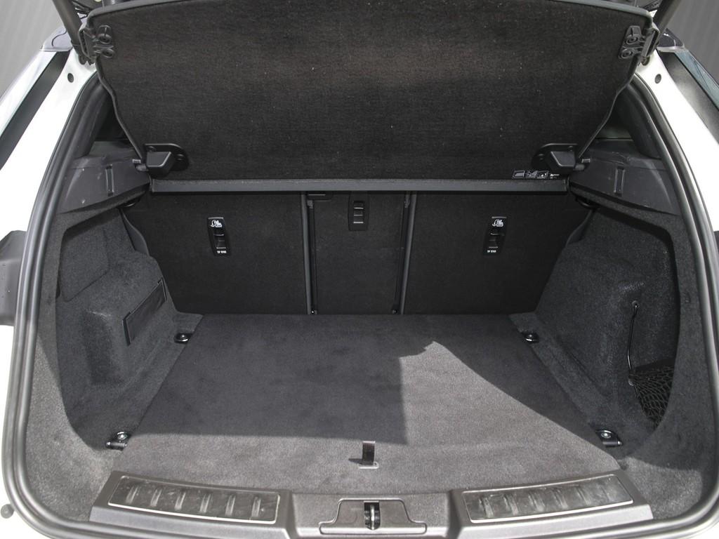 Land Rover Range Rover Evoque R-Dynamic HSE Hybrid Matrix, миниатюра 13