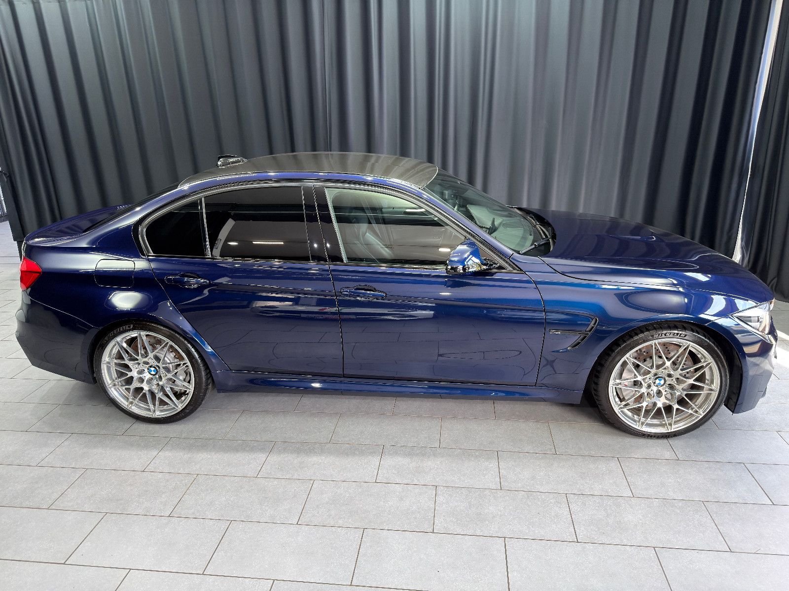 Fahrzeugabbildung BMW M3 Competition|D-FZG|INDIVIDUAL|H&K|M-DRIVER|HuD
