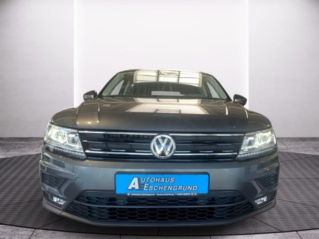 Fahrzeugabbildung Volkswagen Tiguan 1.5 TSI DSG Comfortline AHK NAVI LED PDC