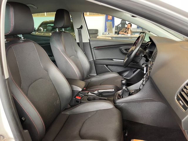 Seat Leon FR *LED*NAVI*SZHZ*TEMPOMAT*SPORTSITZE*TOUCH