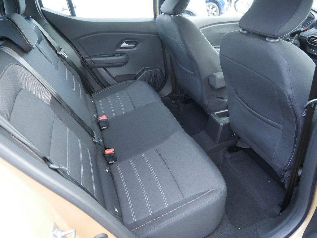 Fahrzeugabbildung Dacia Sandero Stepway Expression TCe 90