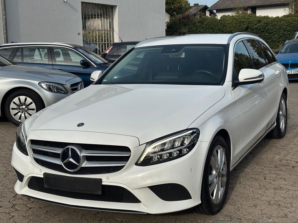 Image of Mercedes-Benz C 200